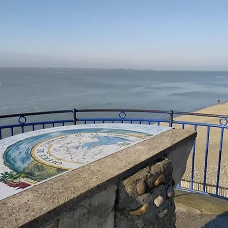 Les Galets Bleus Le Crotoy