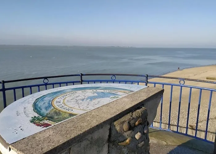 Les Galets Bleus Le Crotoy